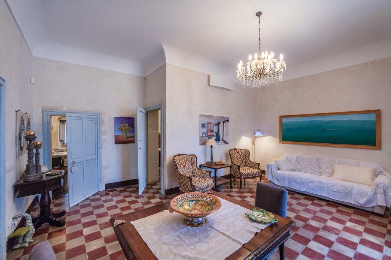 Pensjonat Terre Di Cavalusi Relais Donnafugata Zewnętrze zdjęcie