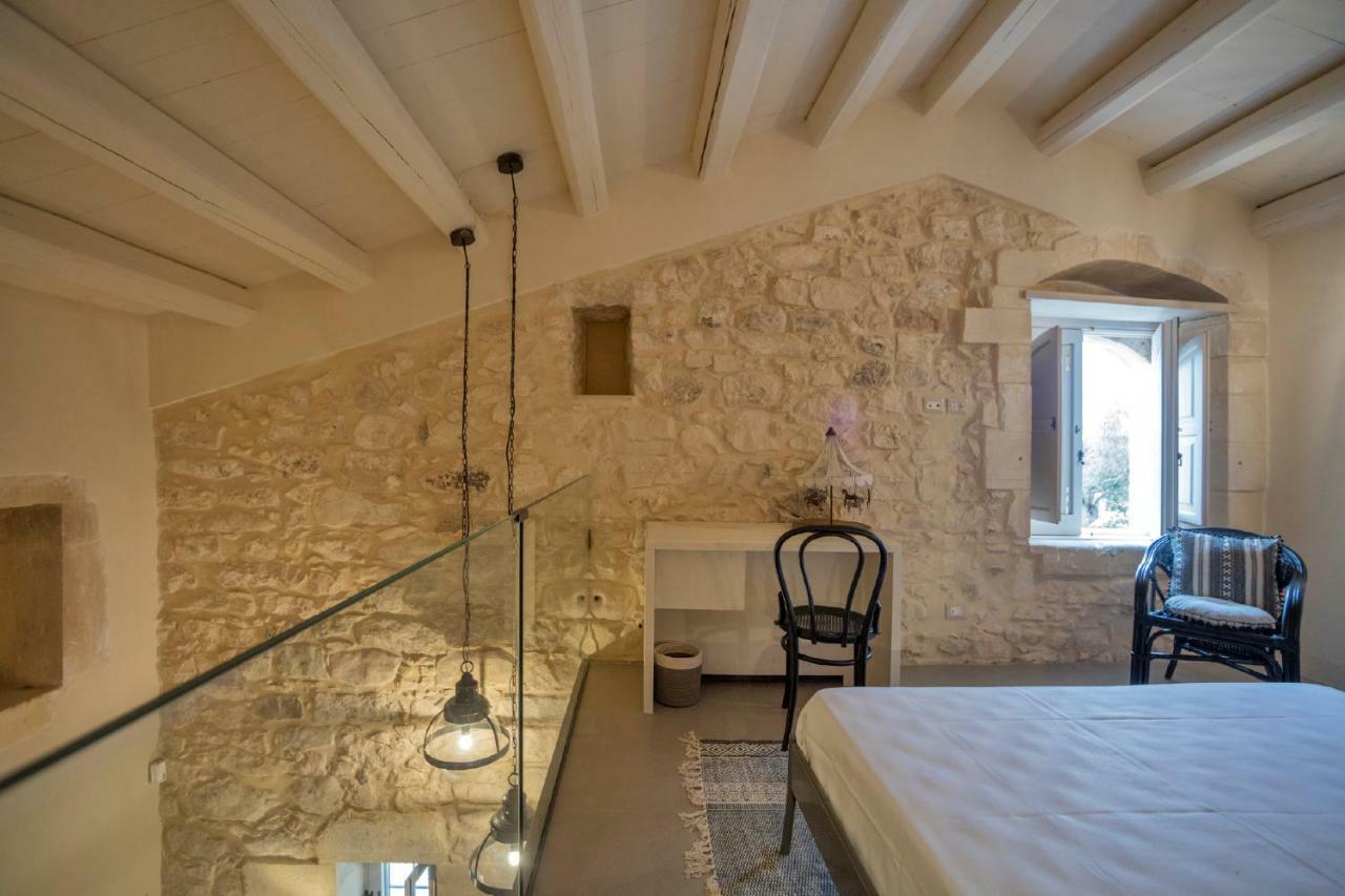 Pensjonat Terre Di Cavalusi Relais Donnafugata Zewnętrze zdjęcie