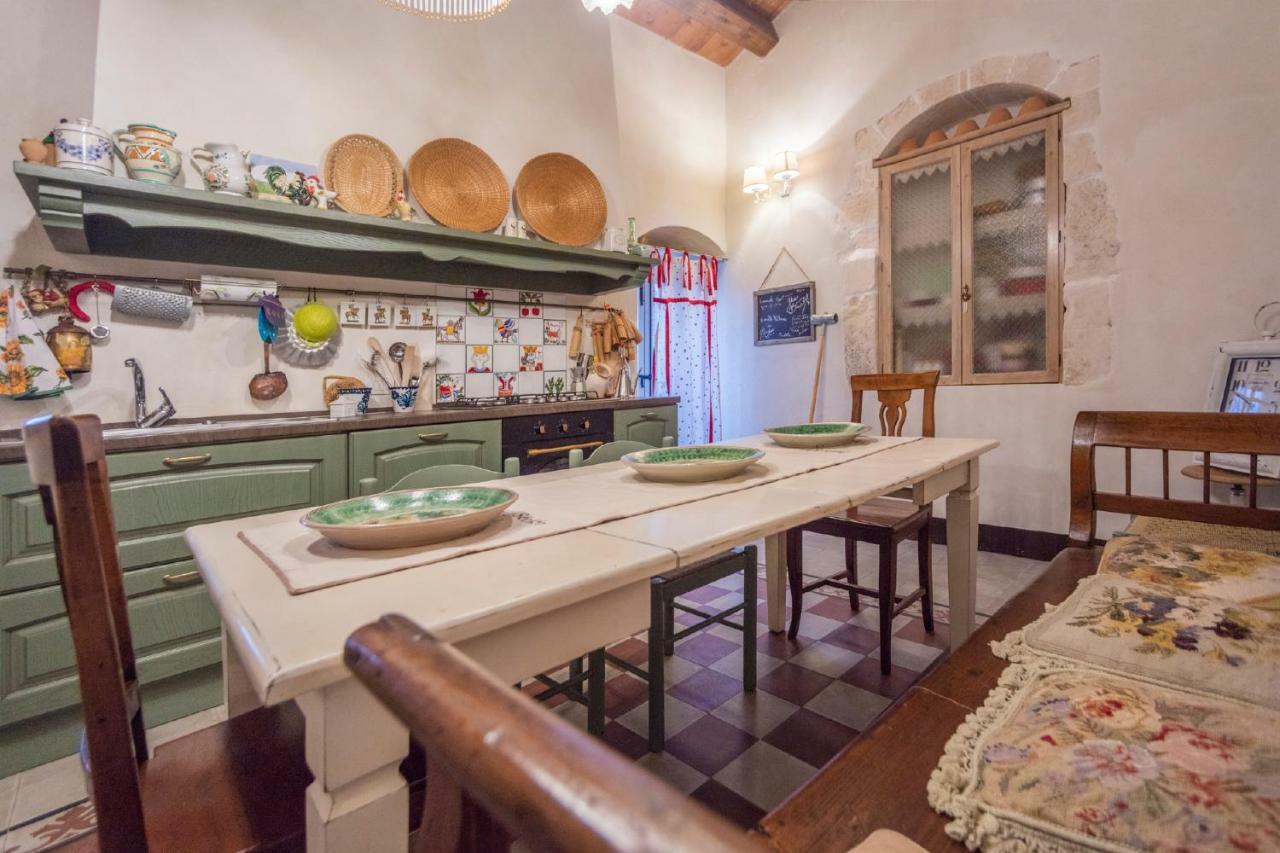 Pensjonat Terre Di Cavalusi Relais Donnafugata Zewnętrze zdjęcie