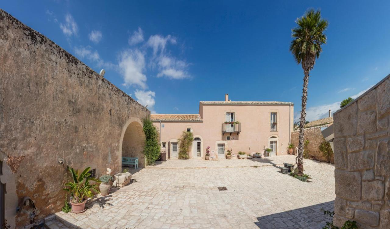Pensjonat Terre Di Cavalusi Relais Donnafugata Zewnętrze zdjęcie